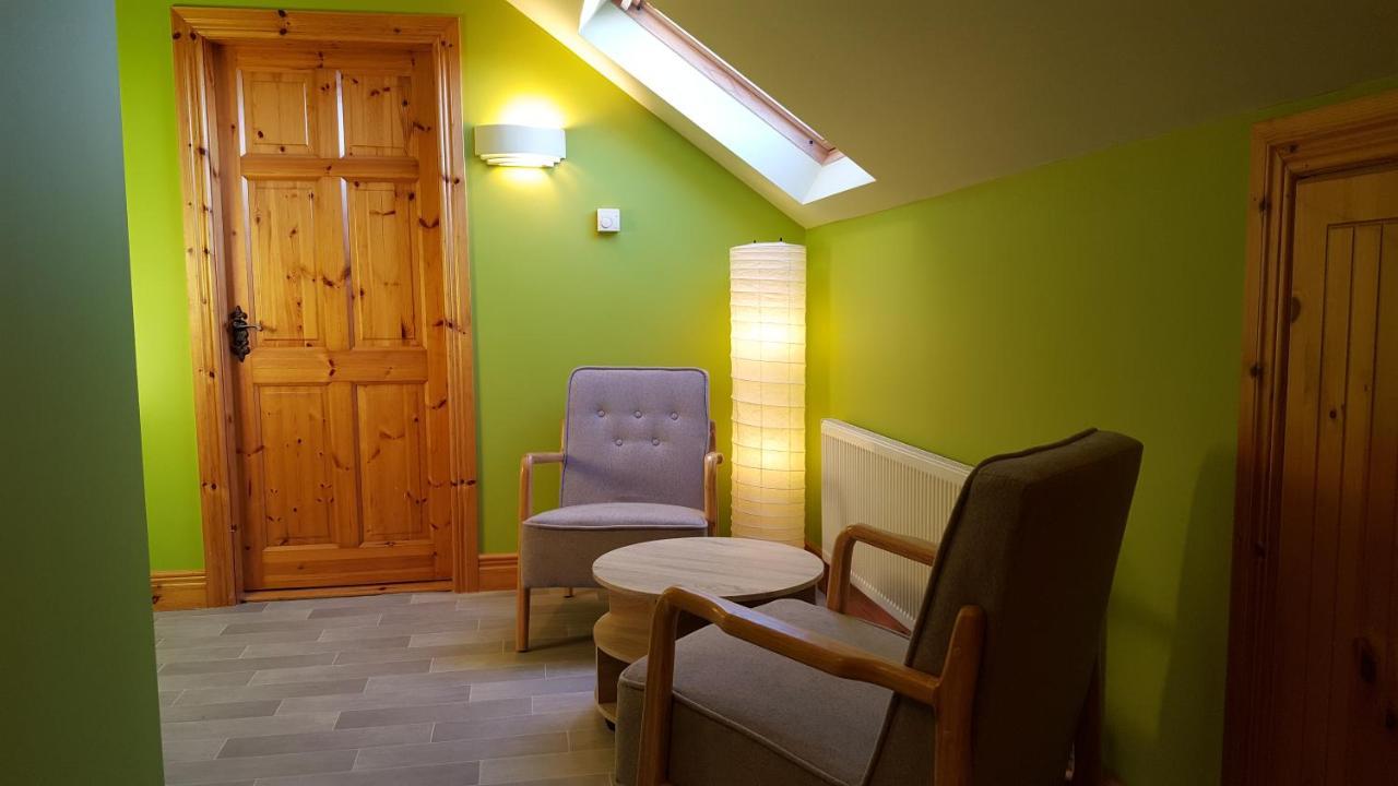Leroy'S Lodge Headford Ngoại thất bức ảnh